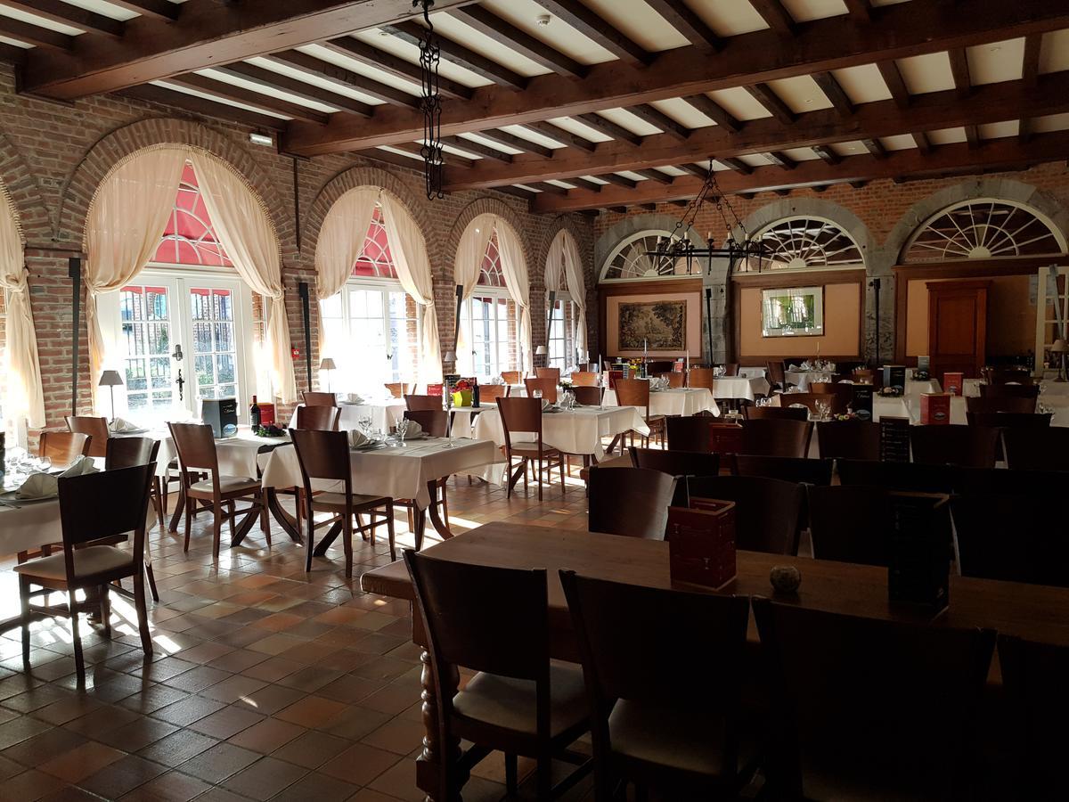 Logis - Chateau De La Motte - Hotel & Restaurant Liessies Eksteriør billede
