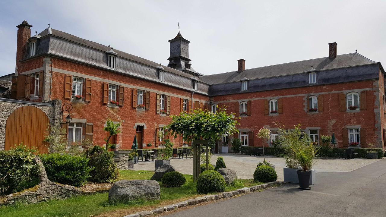 Logis - Chateau De La Motte - Hotel & Restaurant Liessies Eksteriør billede
